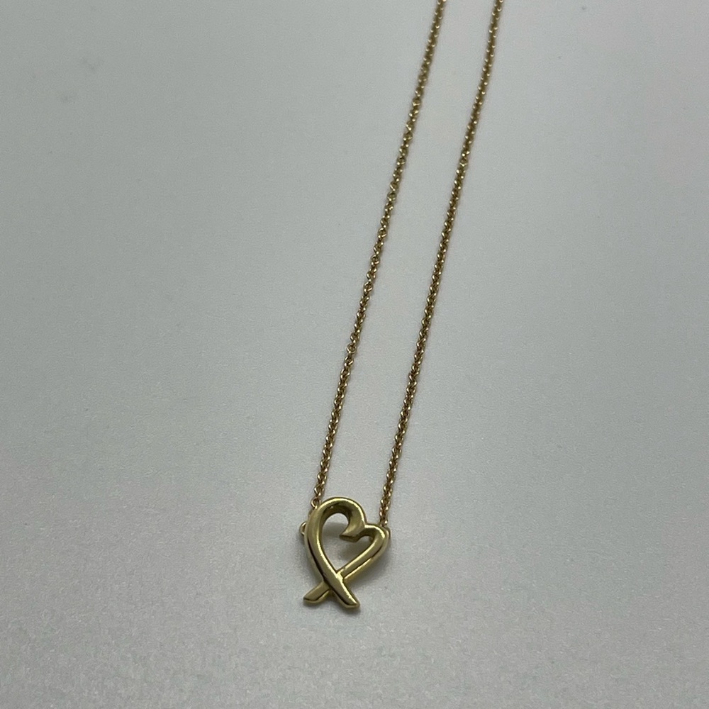 Tiffany & Co. Paloma Picasso Loving Heart Pendant in 18k Gold - Picture 12 of 15